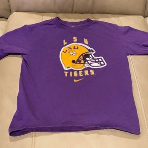 Youth Nike LSU T-shirt size 7